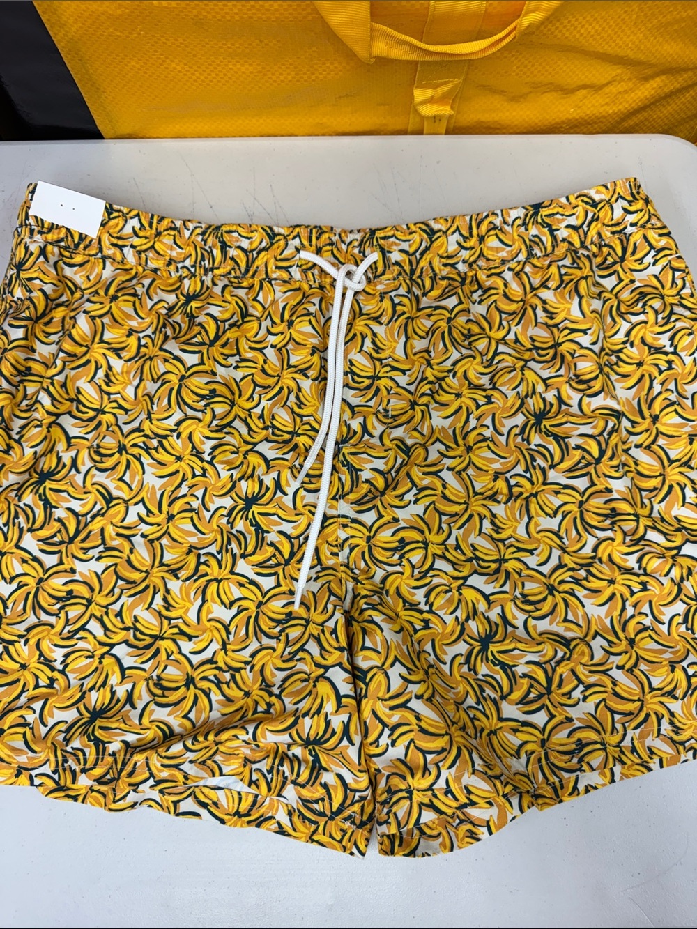 Original Use Yellow Banana-Print Men Swim Shorts size XL with liner and pockets